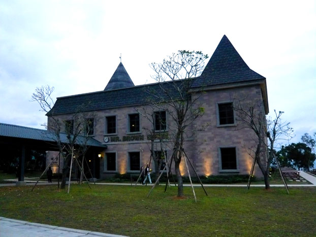 伯朗城堡咖啡館01